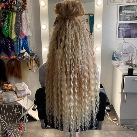 Braid in dreadlocks - Picture 3 of 9